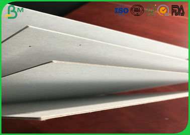 Manufaktur Kekakuan Kuat 1.5mm Laminated Grey Board Hard Dengan FSC Sertifikat Untuk Pemegang Buku