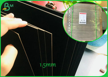 800GSM 1.2mm Kedua Sisi Dilapisi Papan Kertas Warna Hitam Untuk Membuat Kotak Hadiah Berkualitas Tinggi