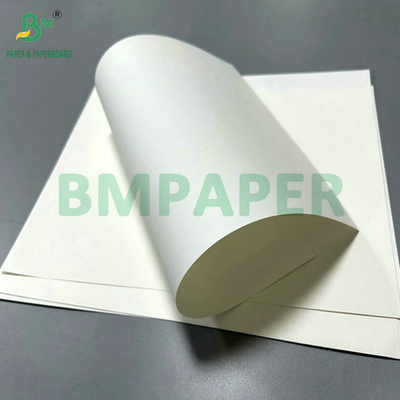 120 gr 150 gr Kekuatan kertas kraft putih pemutih untuk tas belanja 787mm 1092mm