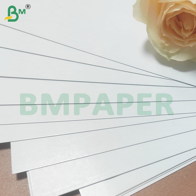 300 gsm Kartu bermain Kertas Sisi ganda Putih Hideung Inti 450*320mm