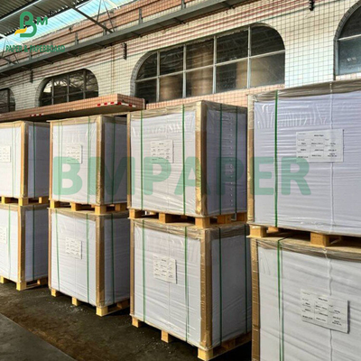 20LB CB Putih CFB Canary CF Pink Karbonless Paper dengan Gambar Hitam 57CM X 87CM