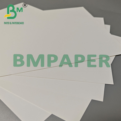 Kertas sintetis PET tahan air mata tahan lama 200mic untuk pencetakan laser