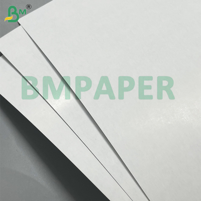 310gsm 330gsm Black Core Coated Poker Paper Opacity Tinggi Anti-Cheating Cardstock untuk kartu bermain profesional
