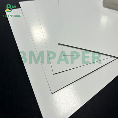 300 gram Glossy Coating 2 Side Poker Paper Dengan Core Biru 71 x 65cm