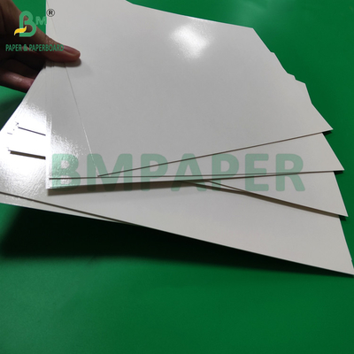 315g PET dilapisi wadah makanan Papan kertas untuk kotak makanan ringan Ketahanan tinggi