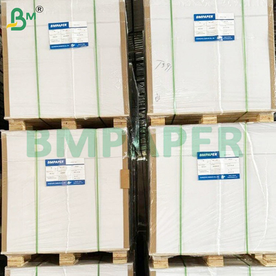 100gm Lembar kertas kraft putih permukaan halus untuk kemasan sekali pakai