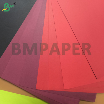 Kertas Kartu Merah Premium 270gsm Satu Sisi Tidak Dilapisi Untuk Pembuatan Kartu