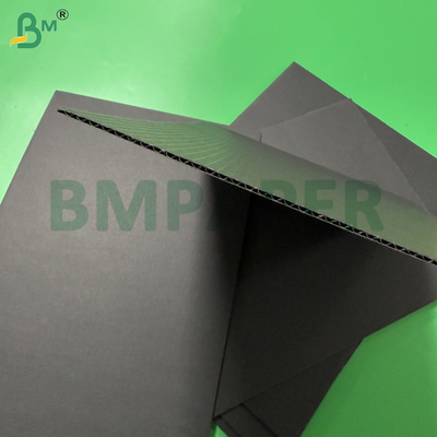 Papan E Flute Hitam Premium 440gsm Kedua Sisi Finishing Matte Tidak Dilapisi