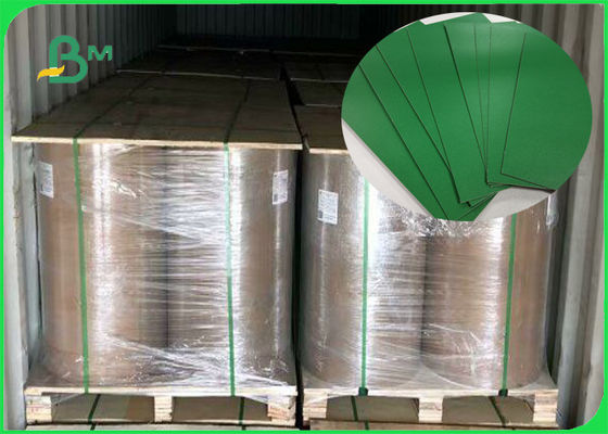 FSC Terakreditasi 1.2 MM Green Board Great Stiffiness Rolls Packing Untuk Membuat Kotak