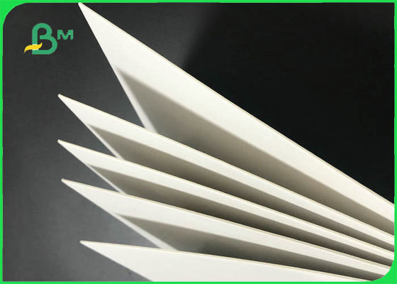 61 * 61 cm 1.5mm 2.0mm FSC & SGS Duplex Board Putih Kembali Untuk Kotak Kosmetik