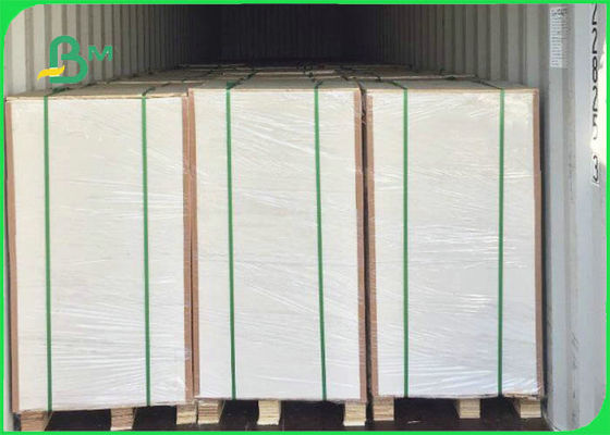 61 * 61 cm 1.5mm 2.0mm FSC & SGS Duplex Board Putih Kembali Untuk Kotak Kosmetik