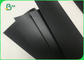 B1 Ukuran Pulp Daur Ulang 150g 200g Black Kraft Cardstock Paper Sheets Untuk Hangtag
