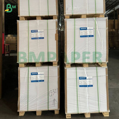 Bahan Pulp Kayu Perawan 240gsm C1S Kertas Karton Super Putih Untuk Kemasan Rokok Kekakuan Tinggi