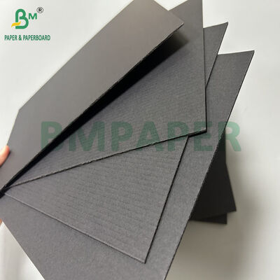 1.5mm 1.7mm Warna Hitam Kertas Karton Bergelombang F Flute Untuk Kemasan 1000 x 1420mm