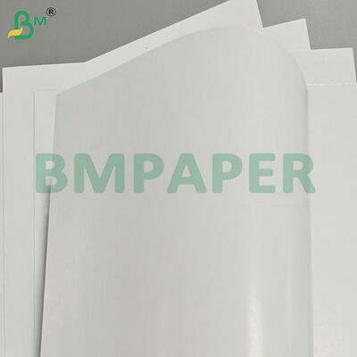 Lembaran Kartu Glossy Berlapis Sisi 2 Tahan Cahaya Inti Hitam 310gsm