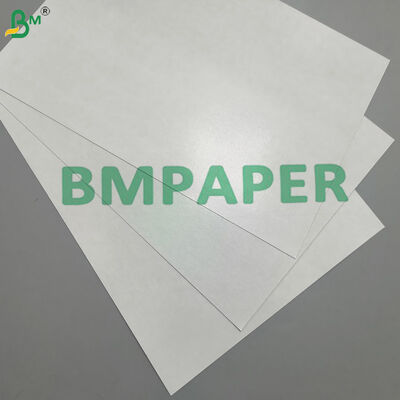 Kertas Kartu Inti Hitam 310g Premium Opaque Tebal Kertas C2S Mengkilap Stok Kartu Kokoh untuk Kartu TCG